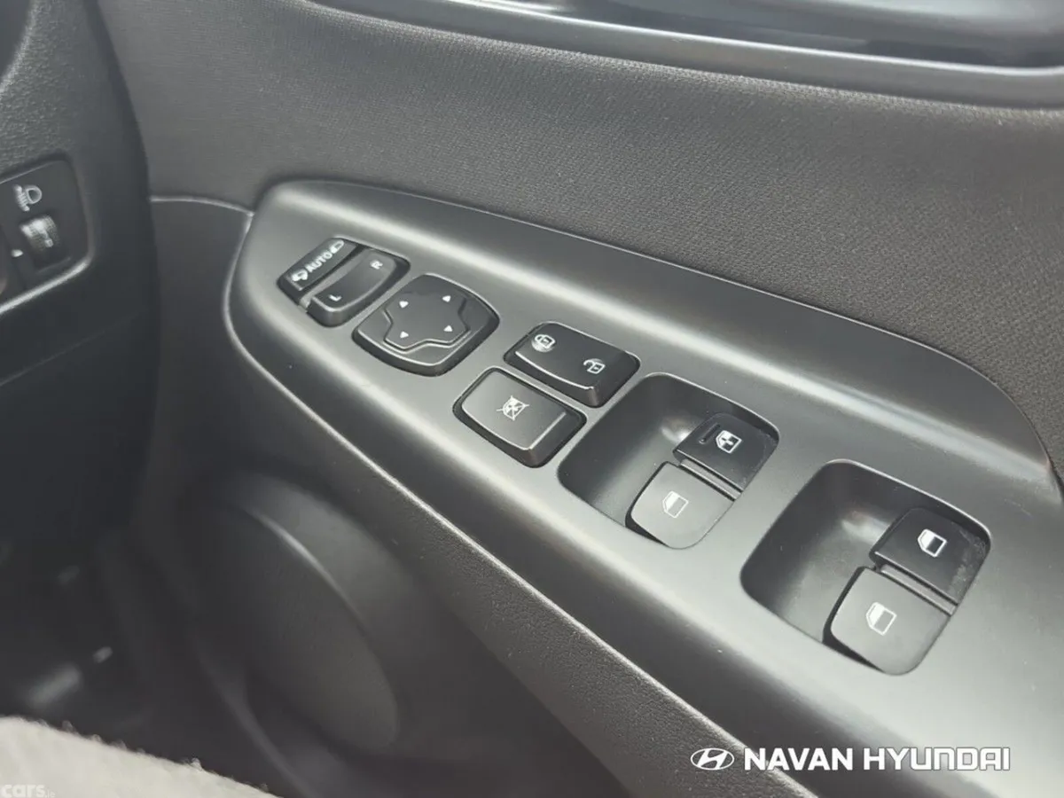 Hyundai KONA MPV, Petrol, 2022, Black