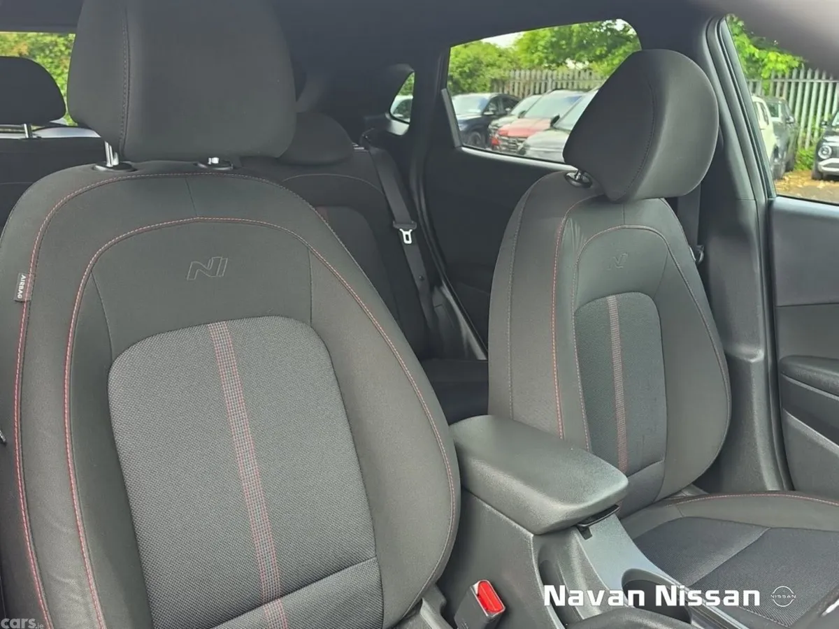 Hyundai KONA MPV, Petrol, 2022, Black