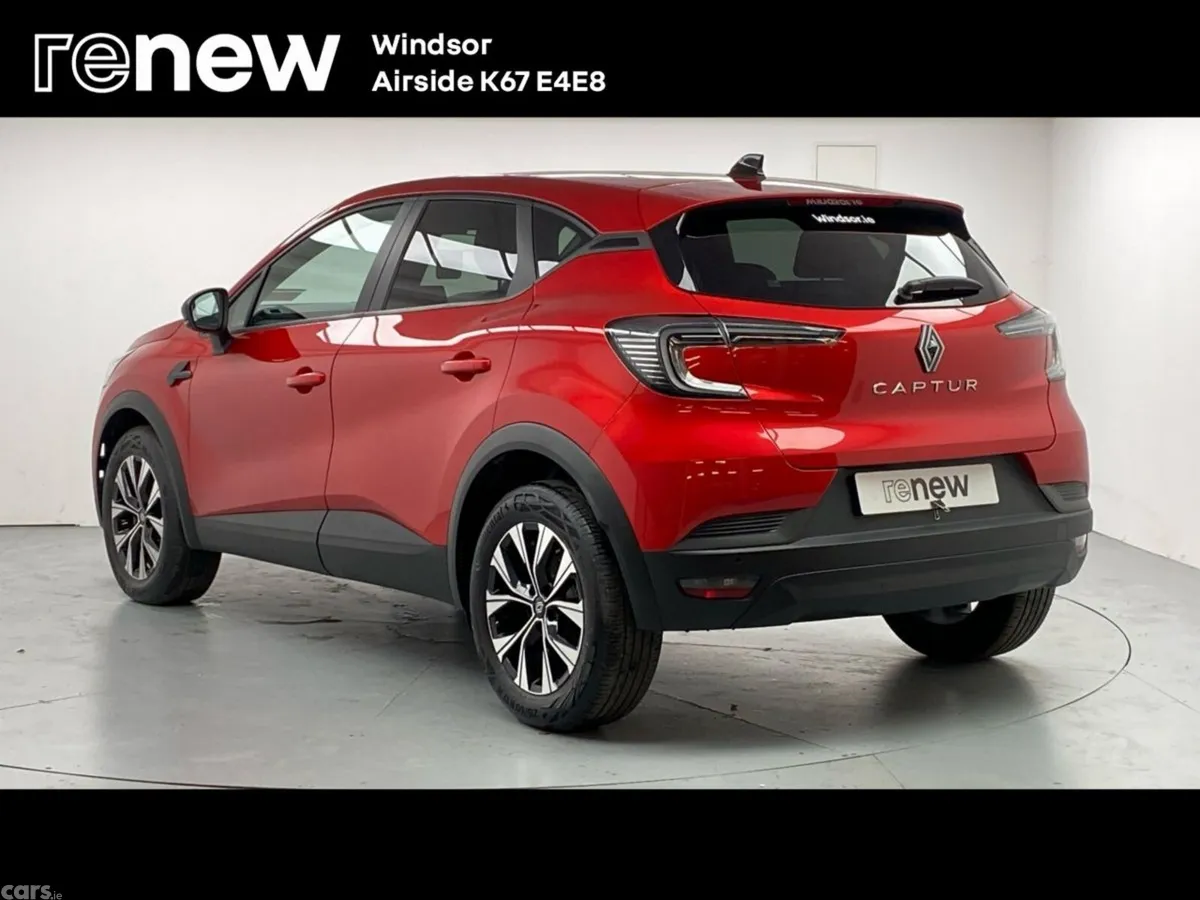 Renault Captur Hatchback, Petrol, 2025, Red