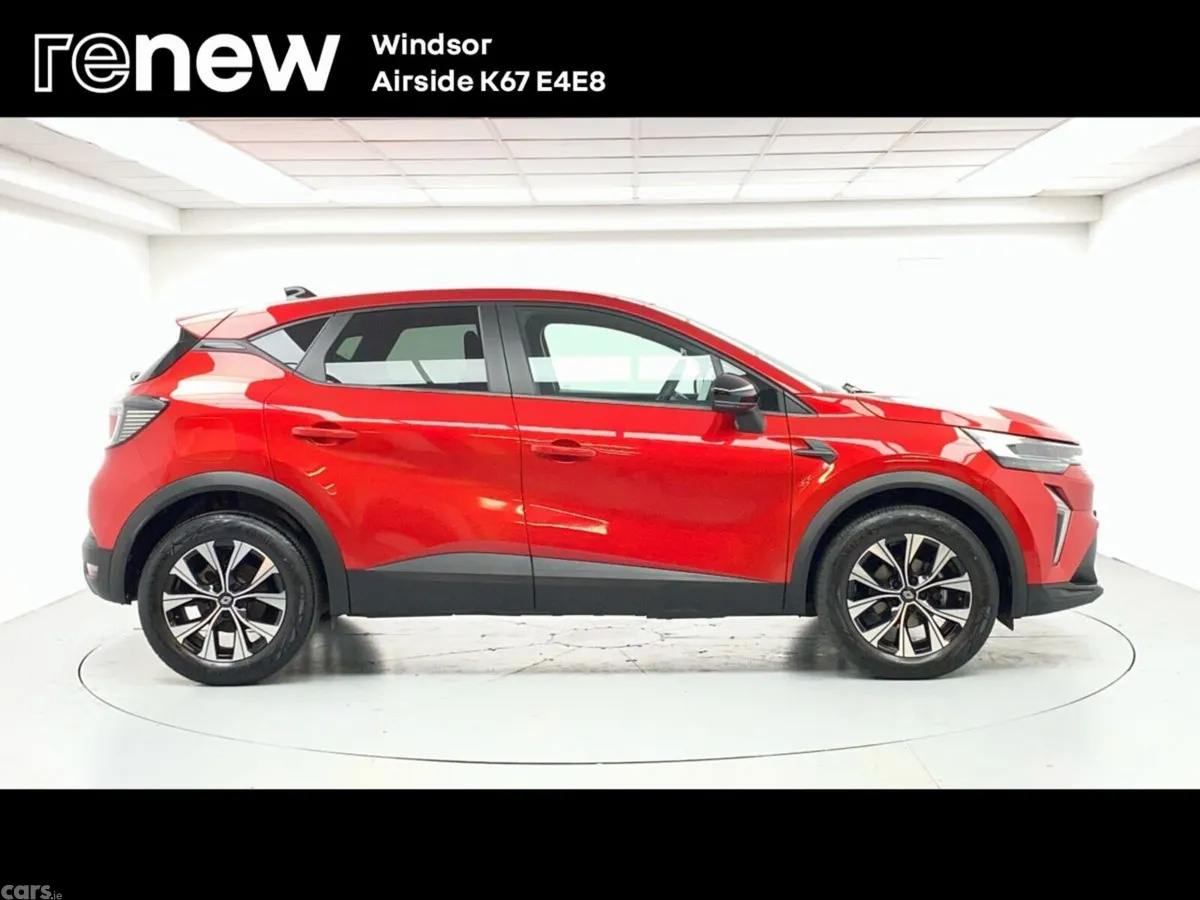 Renault Captur Hatchback, Petrol, 2025, Red