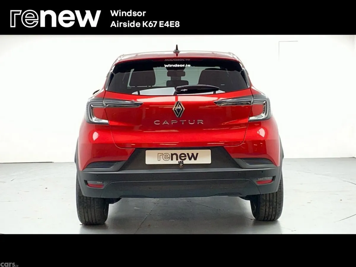 Renault Captur Hatchback, Petrol, 2025, Red
