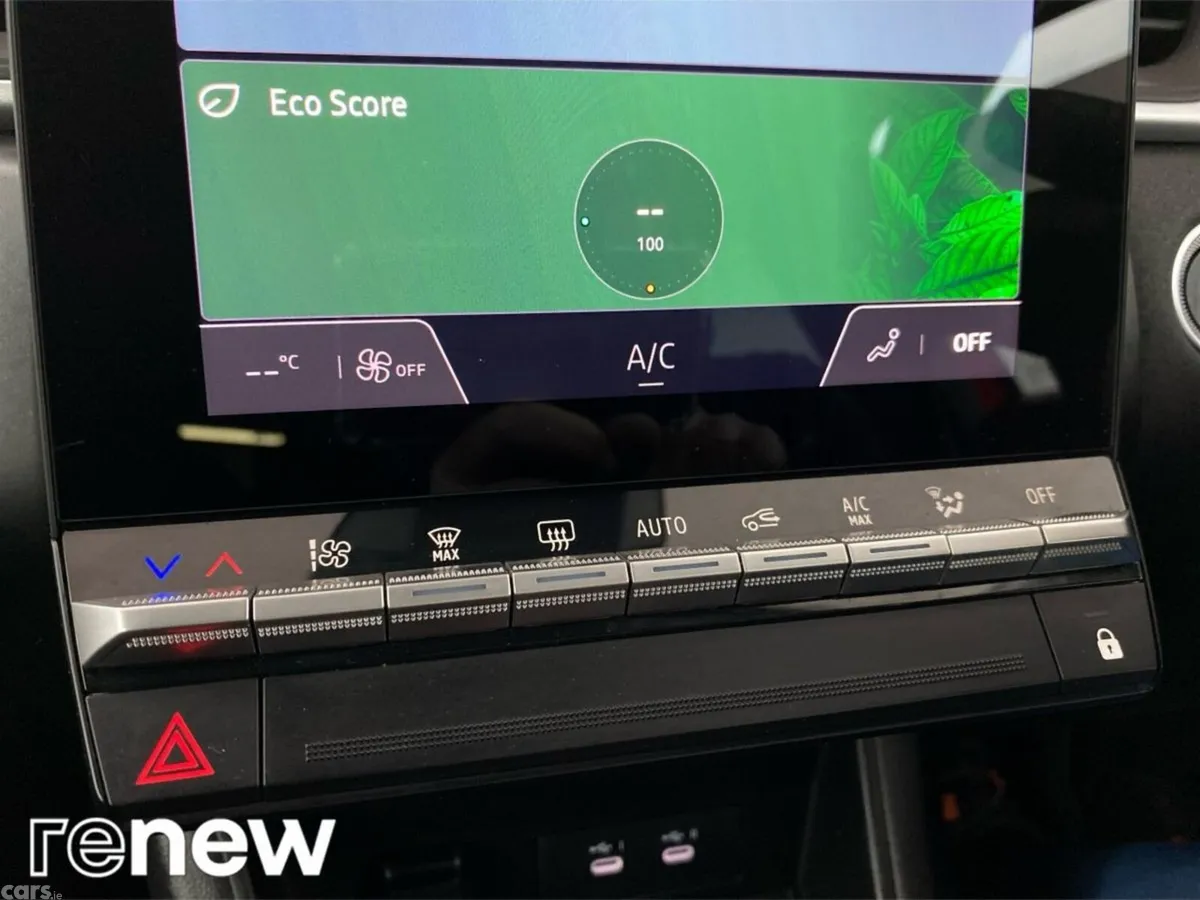 Renault Captur Hatchback, Petrol, 2025, Red