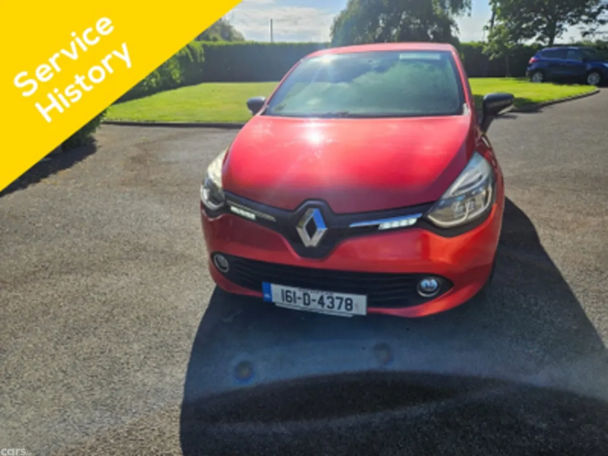 Renault Clio Hatchback, Petrol, 2016, Red