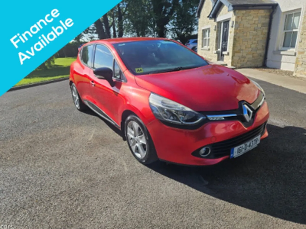 Renault Clio Hatchback, Petrol, 2016, Red