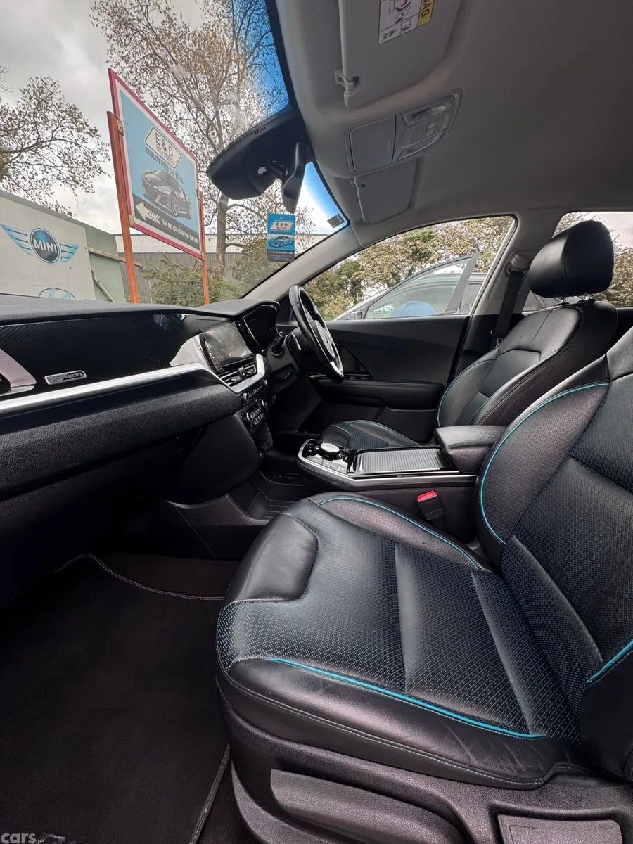 Kia e-Niro Estate/Jeep, Electric, 2021, White