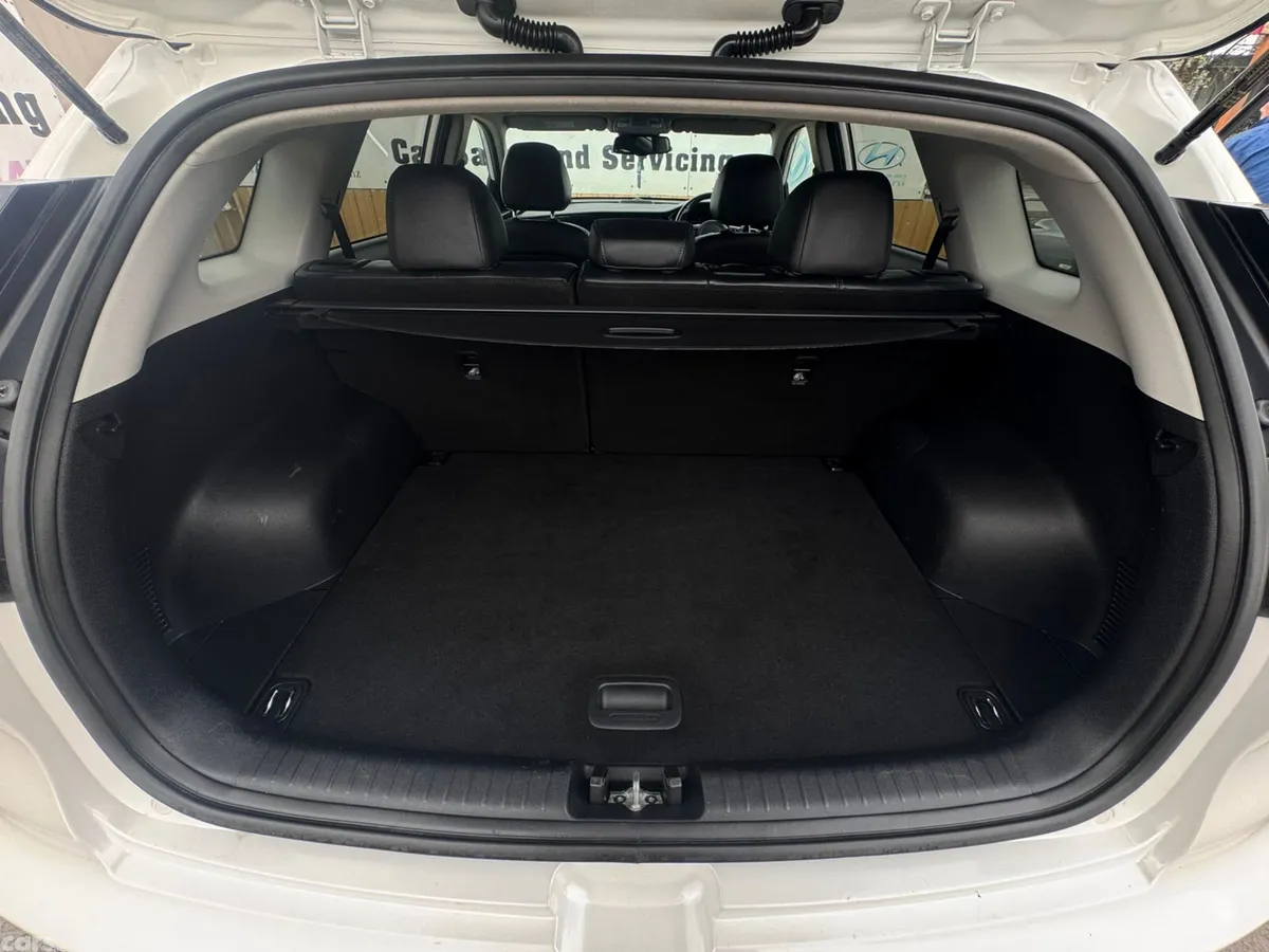 Kia e-Niro Estate/Jeep, Electric, 2021, White