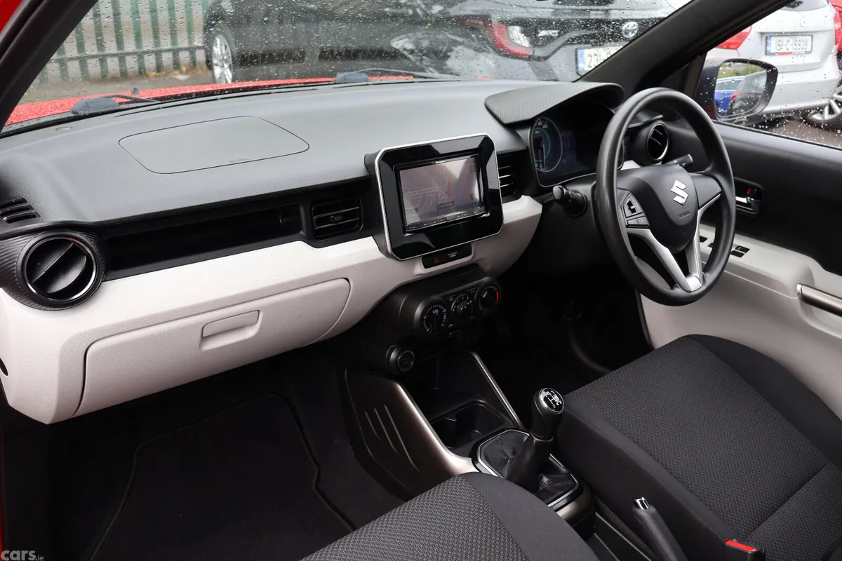 Suzuki Ignis Hatchback, Petrol, 2017, Red