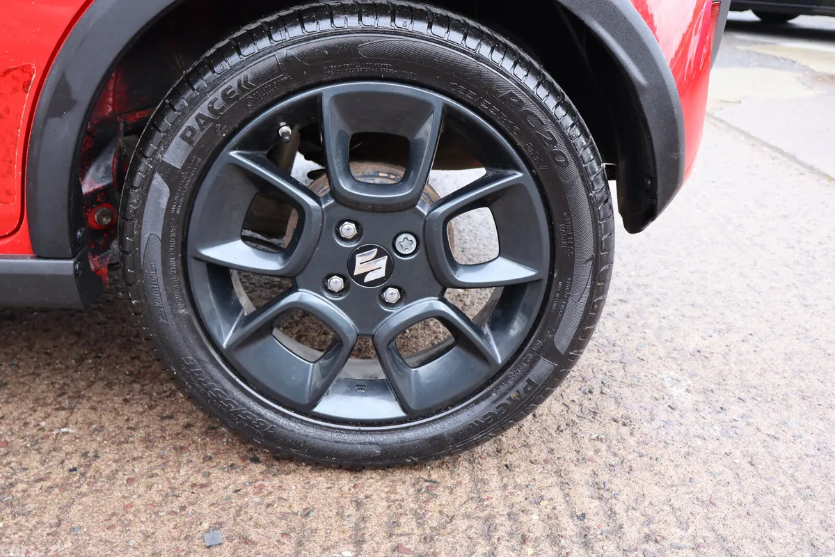Suzuki Ignis Hatchback, Petrol, 2017, Red