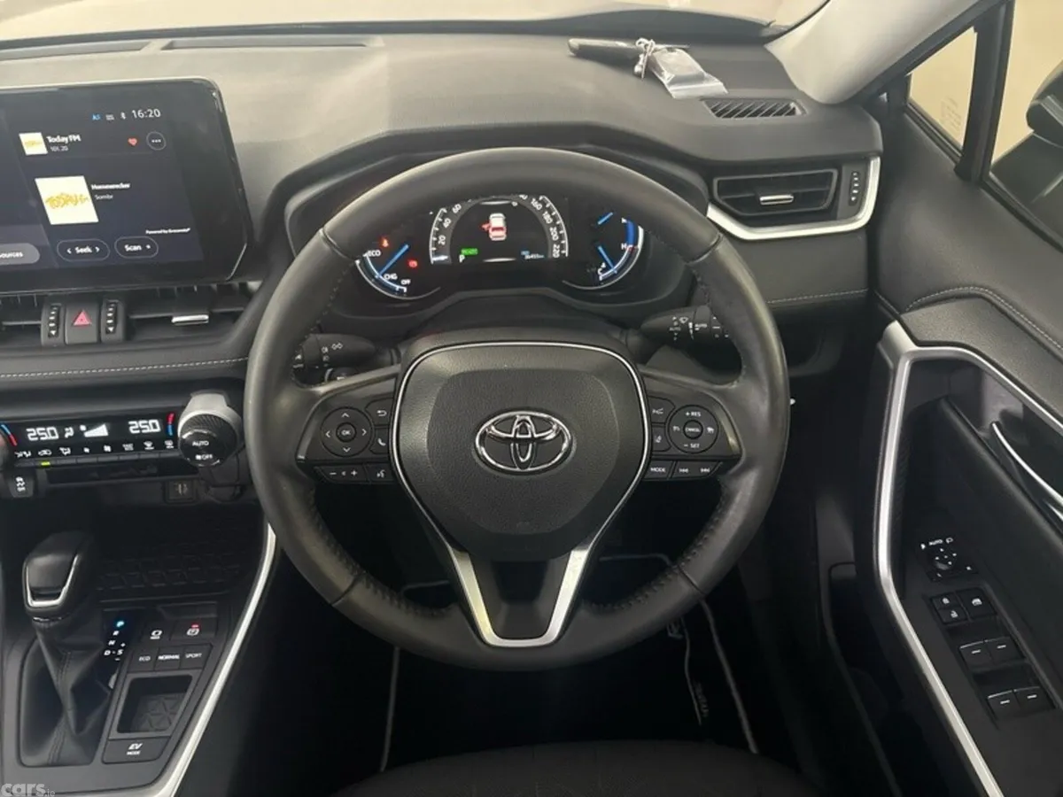 Toyota RAV4 SUV, Petrol Hybrid, 2024, Grey
