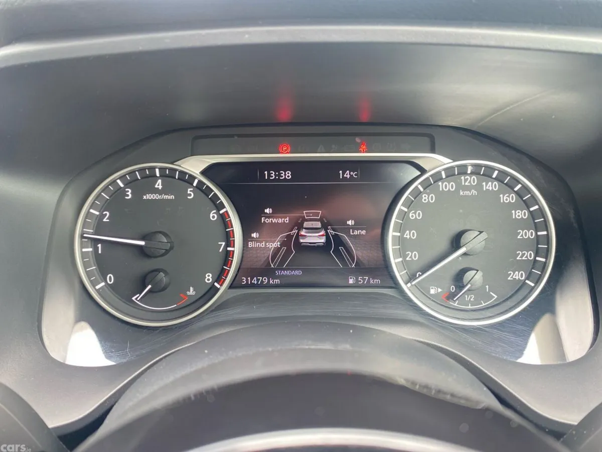 Nissan Qashqai MPV, Petrol, 2023, White
