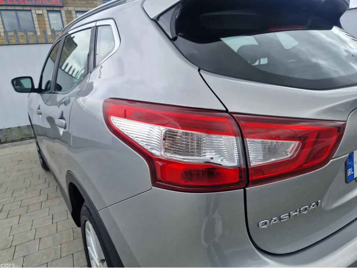 Nissan Qashqai MPV, Diesel, 2017, Grey