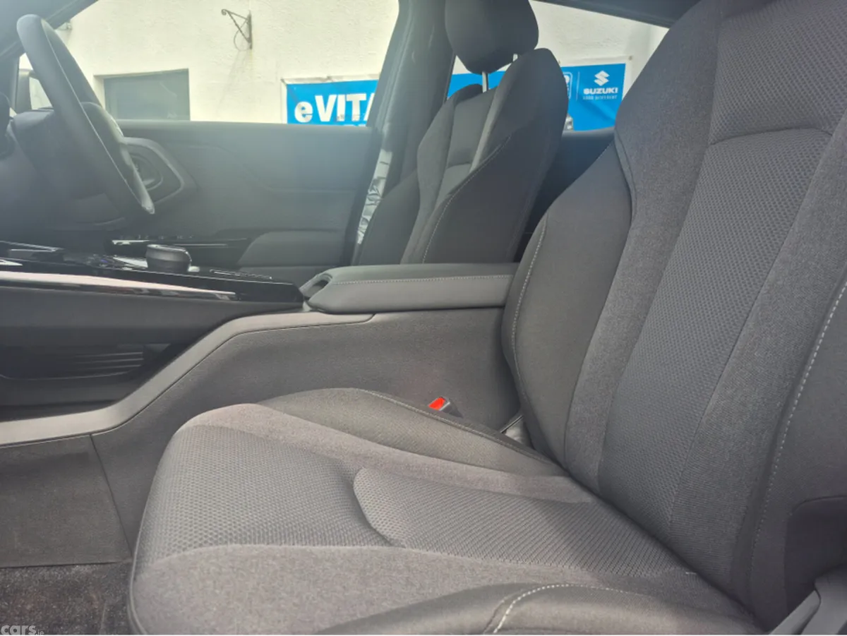 Suzuki Vitara SUV, Electric, 2026, Blue