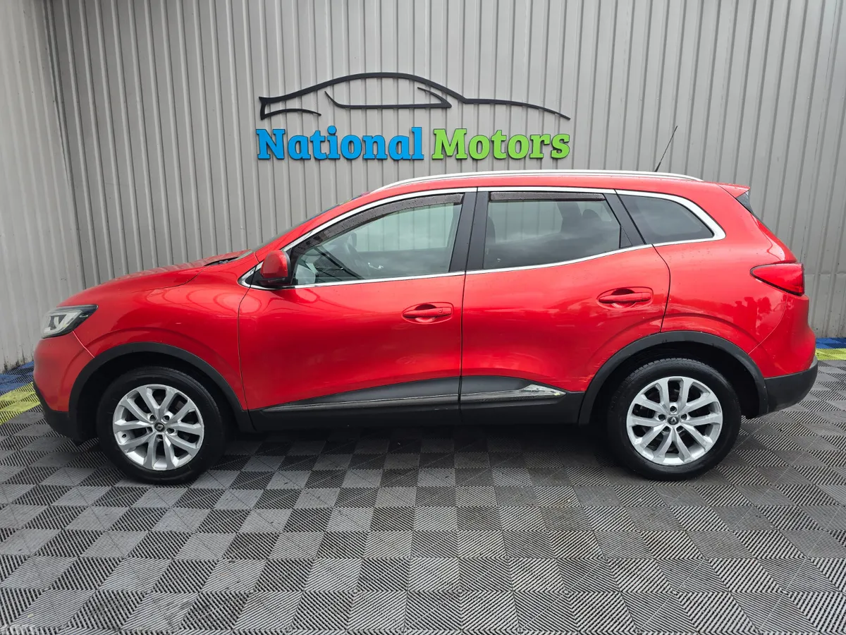 Renault Kadjar SUV, Diesel, 2016, Red