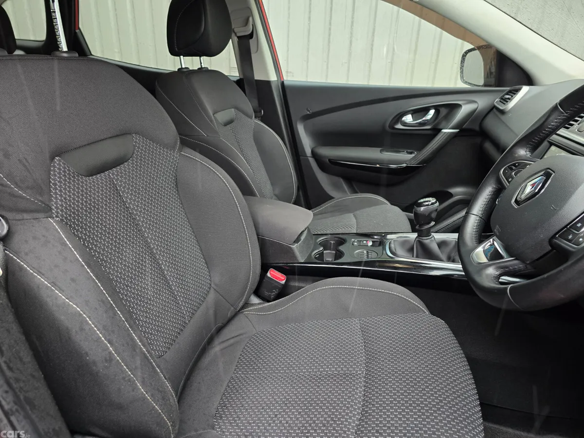 Renault Kadjar SUV, Diesel, 2016, Red