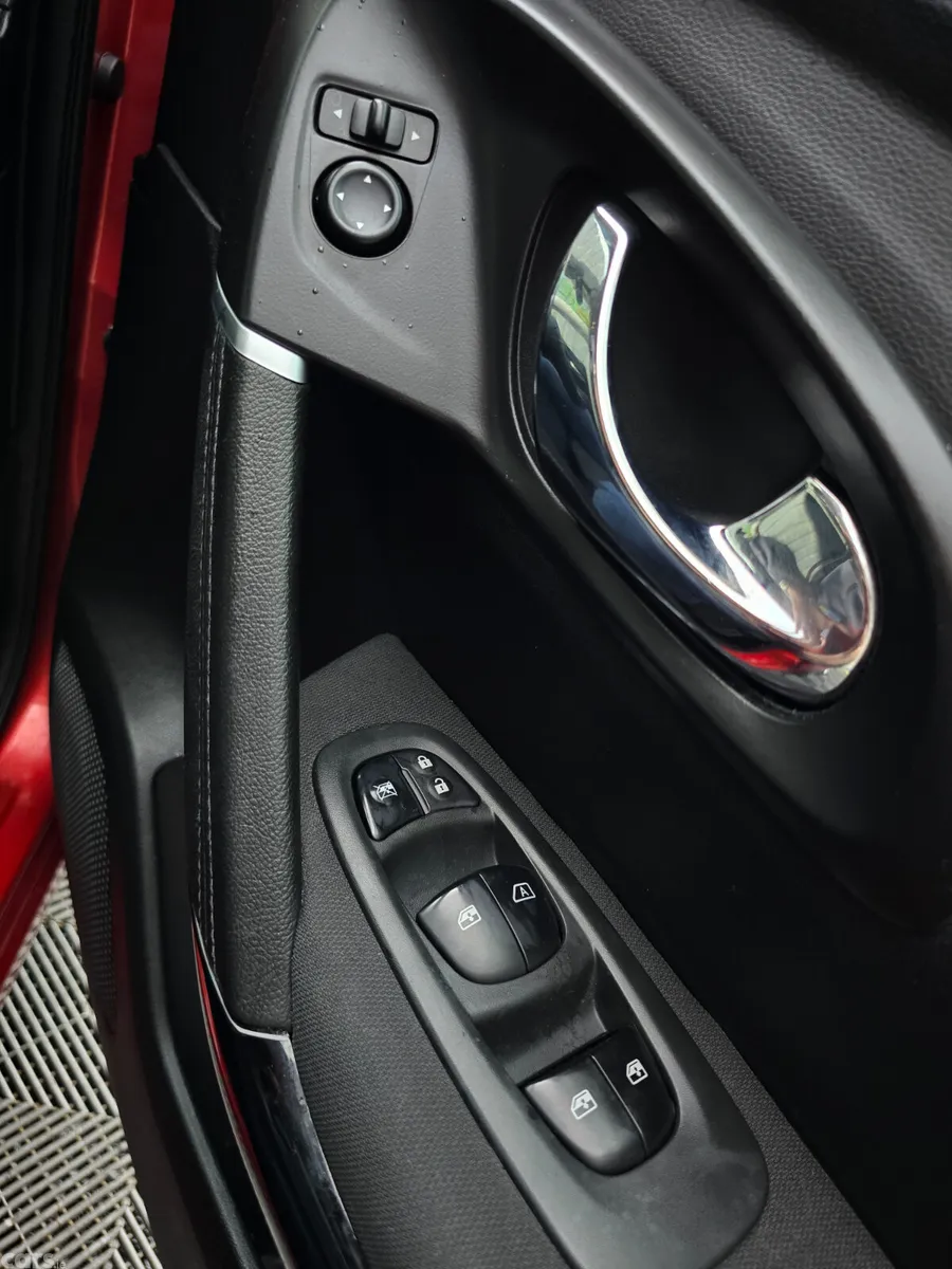 Renault Kadjar SUV, Diesel, 2016, Red