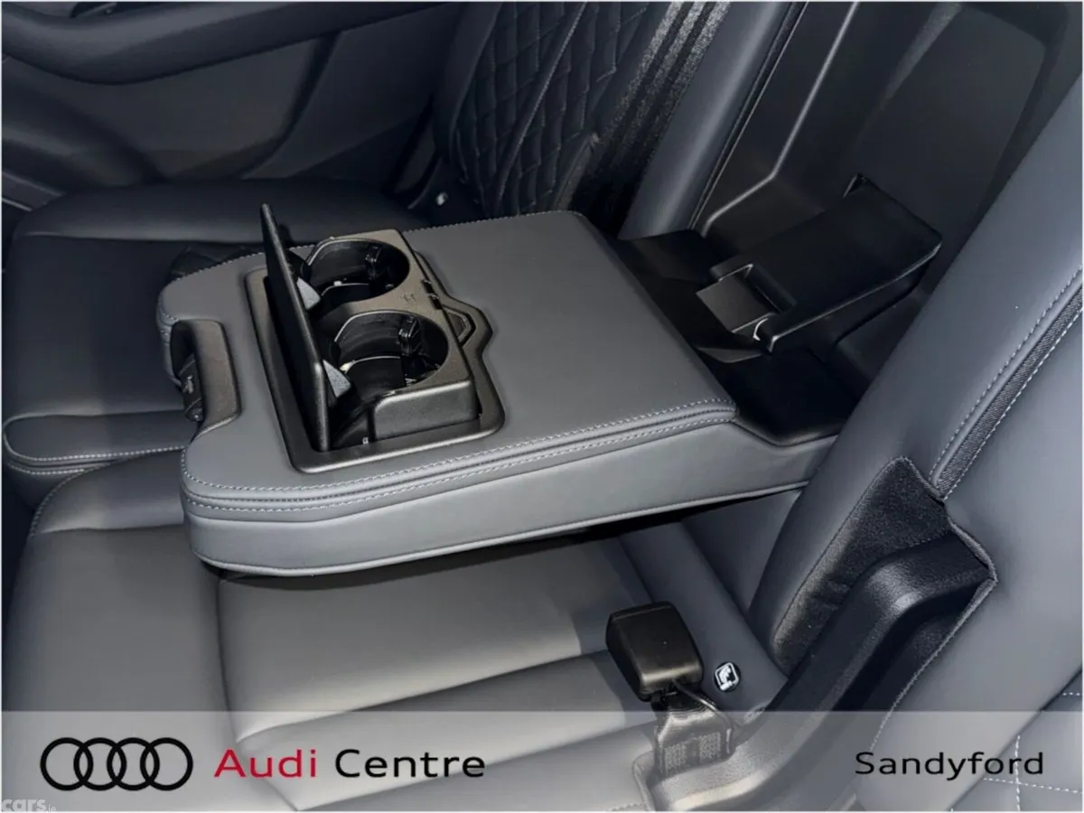 Audi Q7 SUV, Petrol Plug-in Hybrid, 2026, White