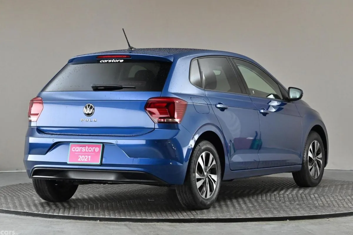Volkswagen Polo Hatchback, Petrol, 2021, Blue