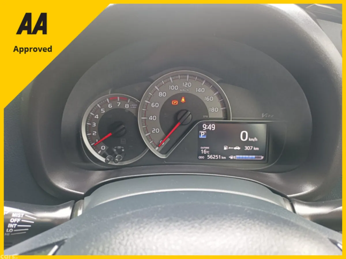 Toyota Yaris Hatchback, Petrol, 2018, Blue