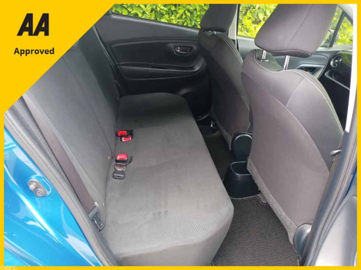 Toyota Yaris Hatchback, Petrol, 2018, Blue