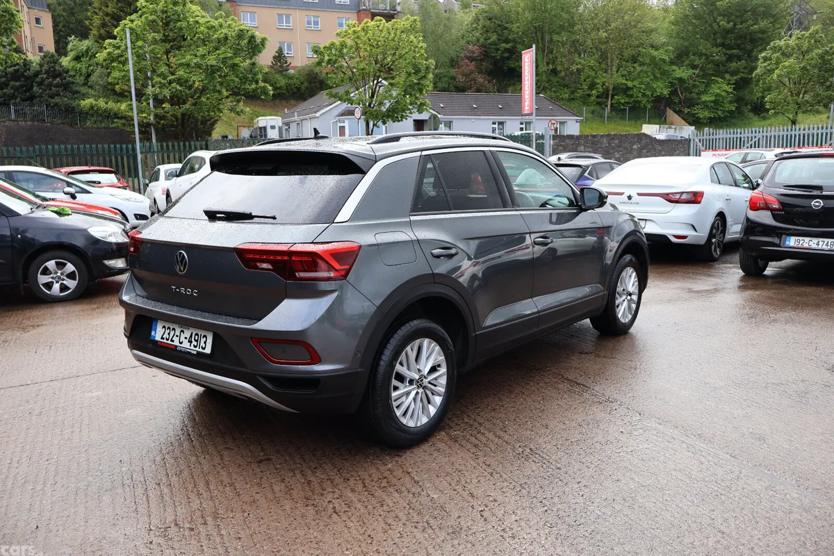 Volkswagen T-Roc SUV, Petrol, 2023, Grey