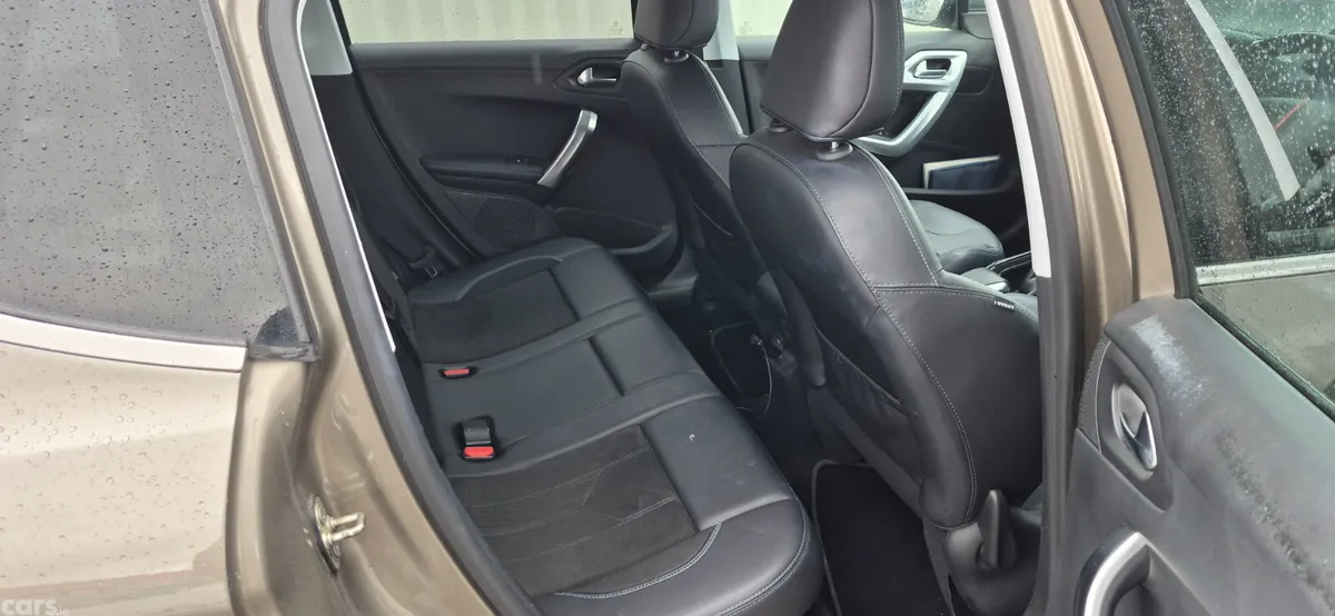 Peugeot 2008 MPV, Petrol, 2017, Grey