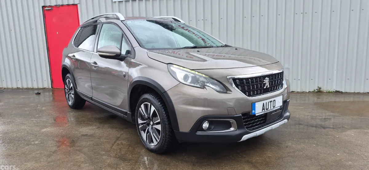 Peugeot 2008 MPV, Petrol, 2017, Grey