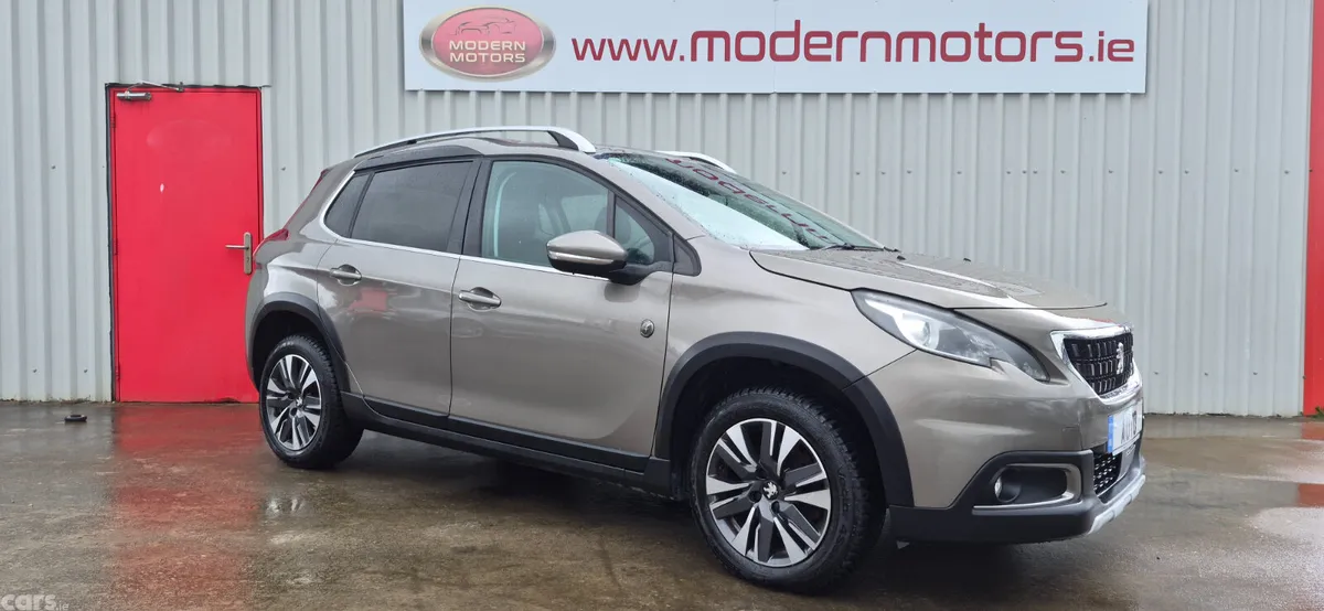 Peugeot 2008 MPV, Petrol, 2017, Grey