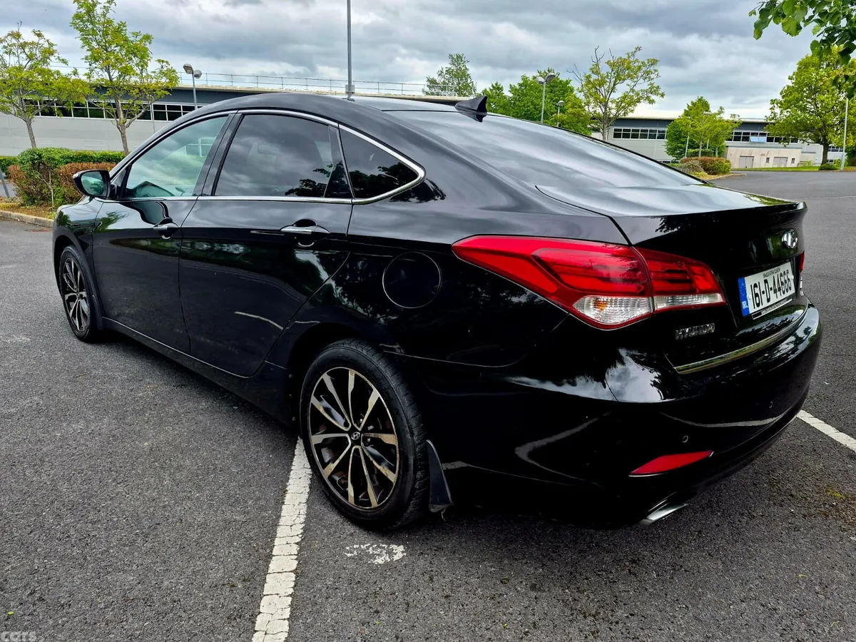 Hyundai i40 Saloon, Diesel, 2016, Black