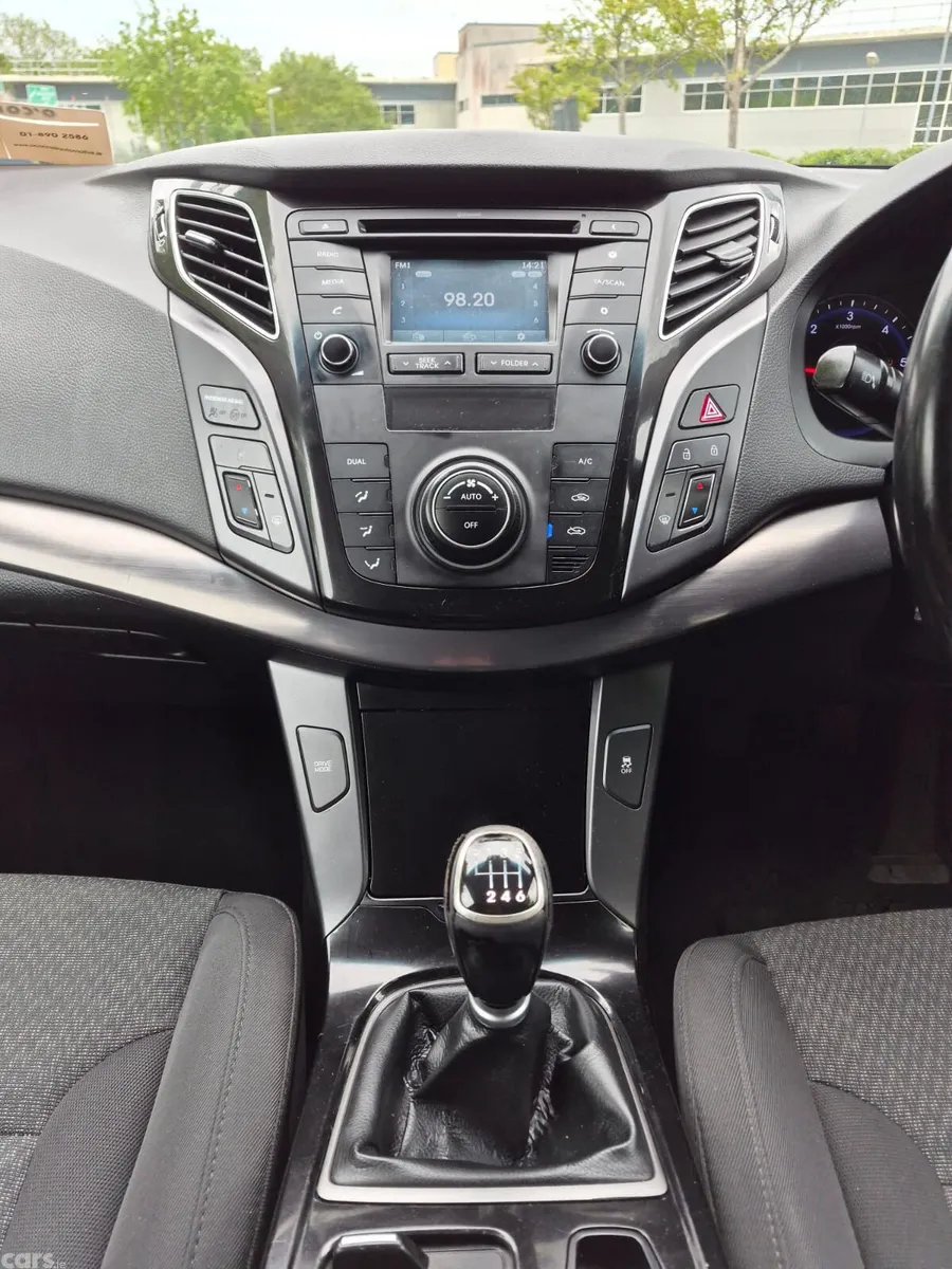 Hyundai i40 Saloon, Diesel, 2016, Black