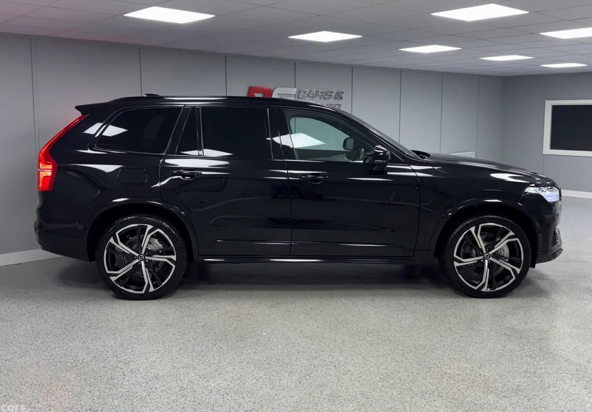 Volvo XC90 SUV, Petrol Hybrid, 2021, Black