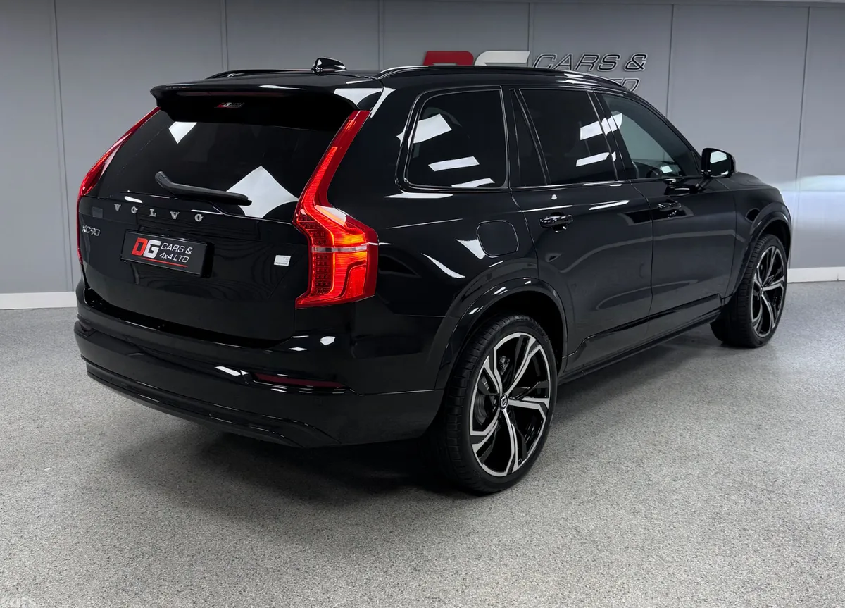 Volvo XC90 SUV, Petrol Hybrid, 2021, Black