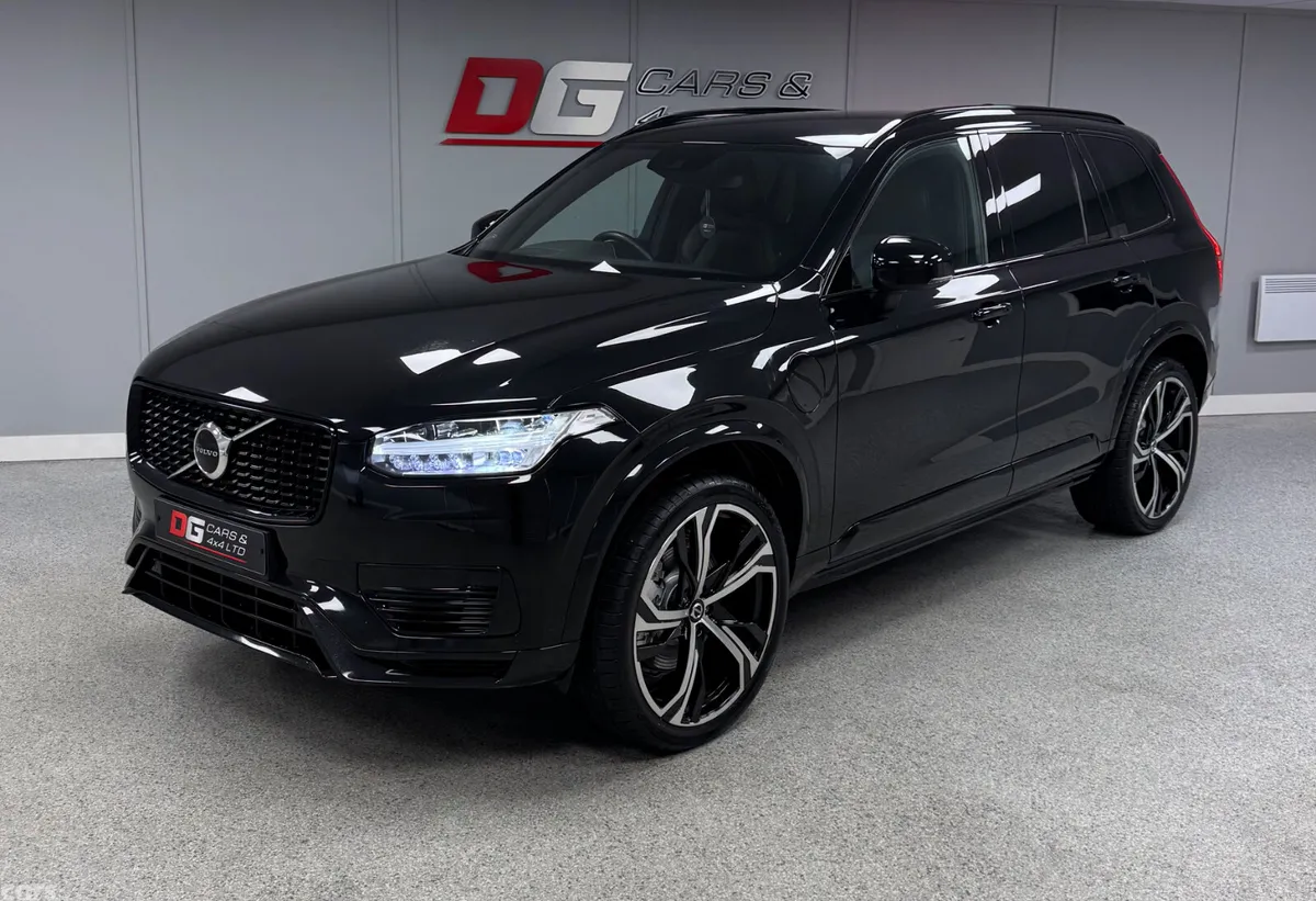 Volvo XC90 SUV, Petrol Hybrid, 2021, Black