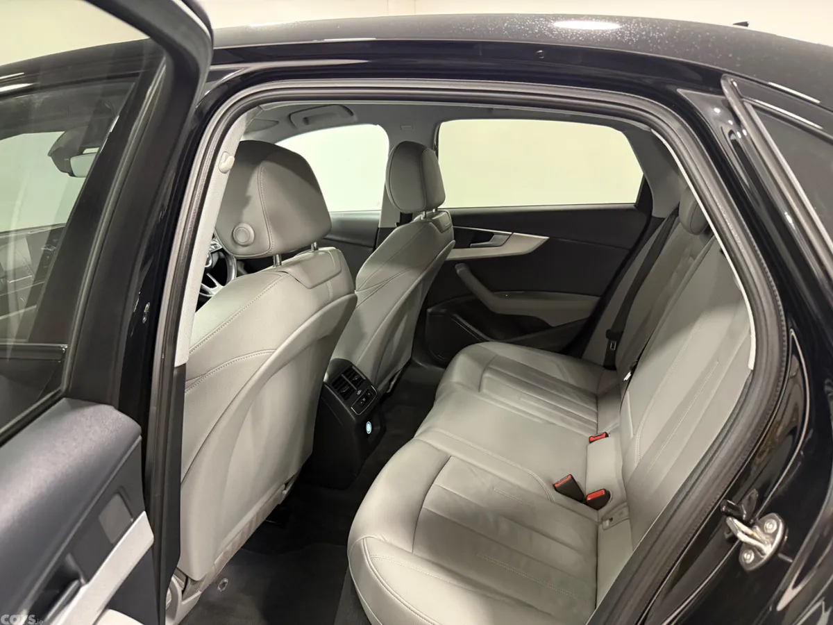 Audi A4 Saloon, Diesel, 2017, Black