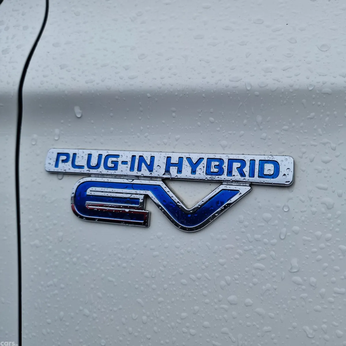 Mitsubishi Outlander SUV, Petrol Plug-in Hybrid, 2016, White