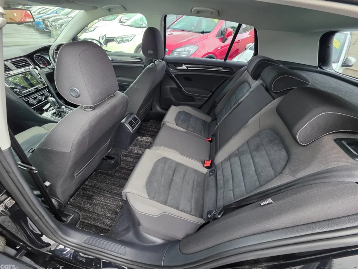 Volkswagen Golf Hatchback, Petrol, 2014, Black