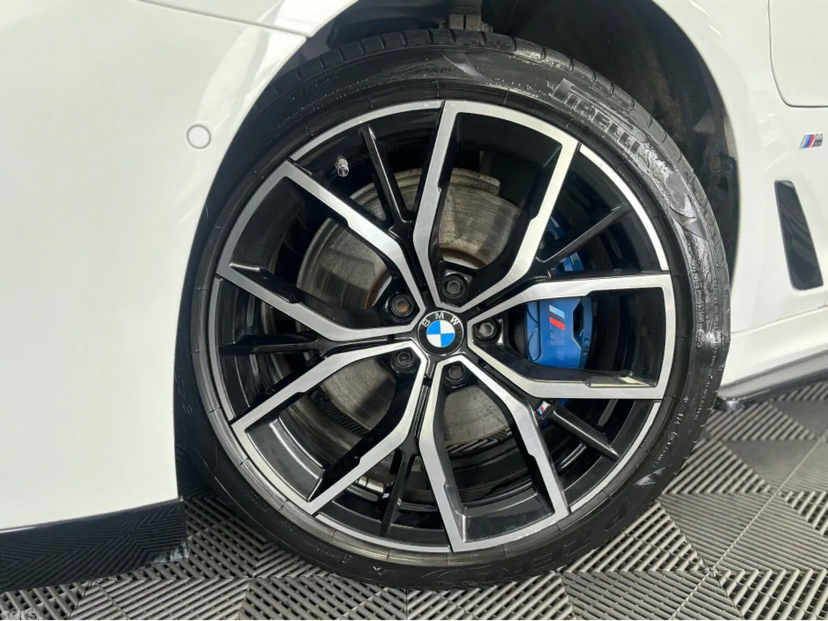 BMW 5-Series Saloon, Petrol Plug-in Hybrid, 2021, White