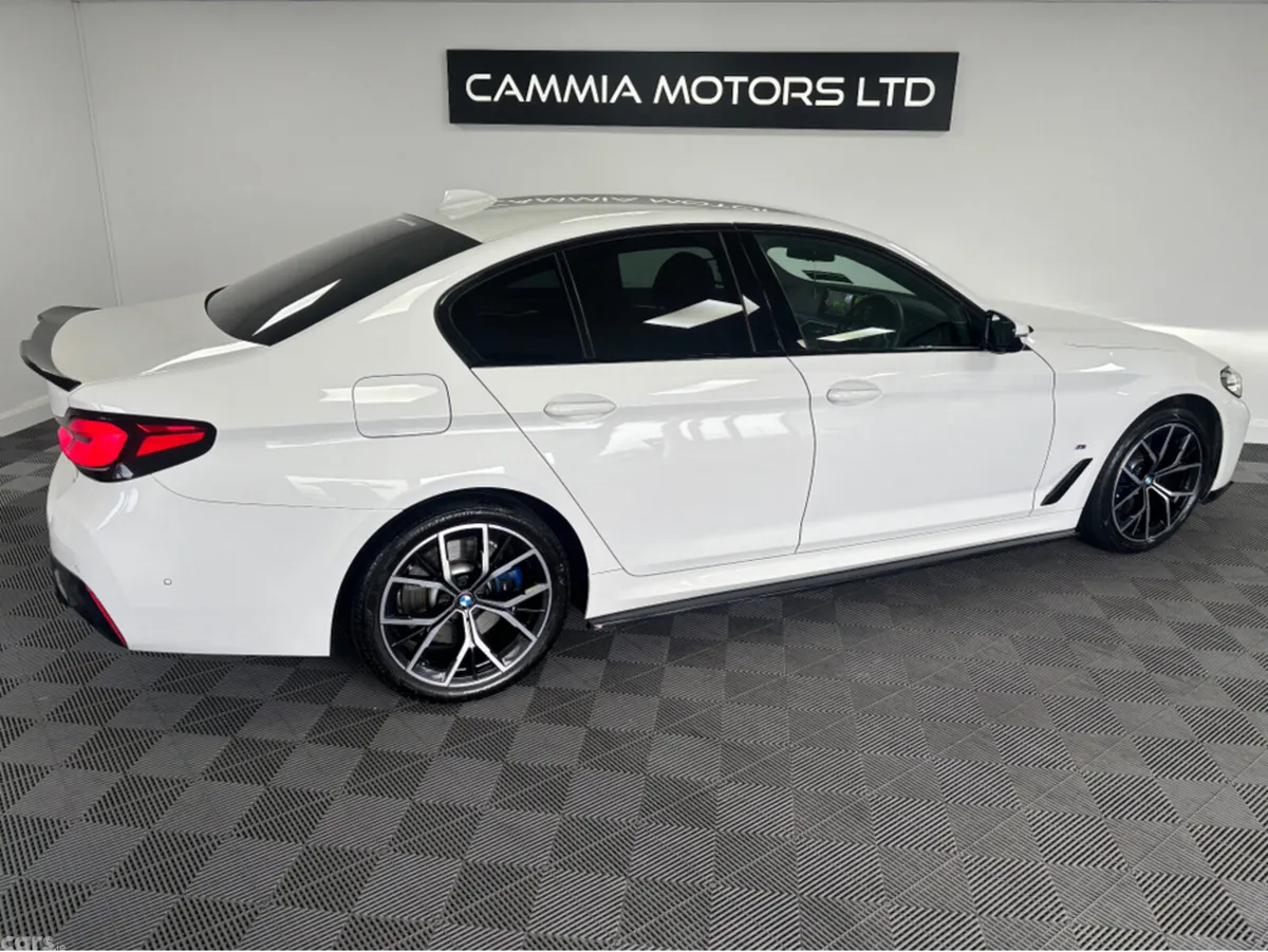 BMW 5-Series Saloon, Petrol Plug-in Hybrid, 2021, White