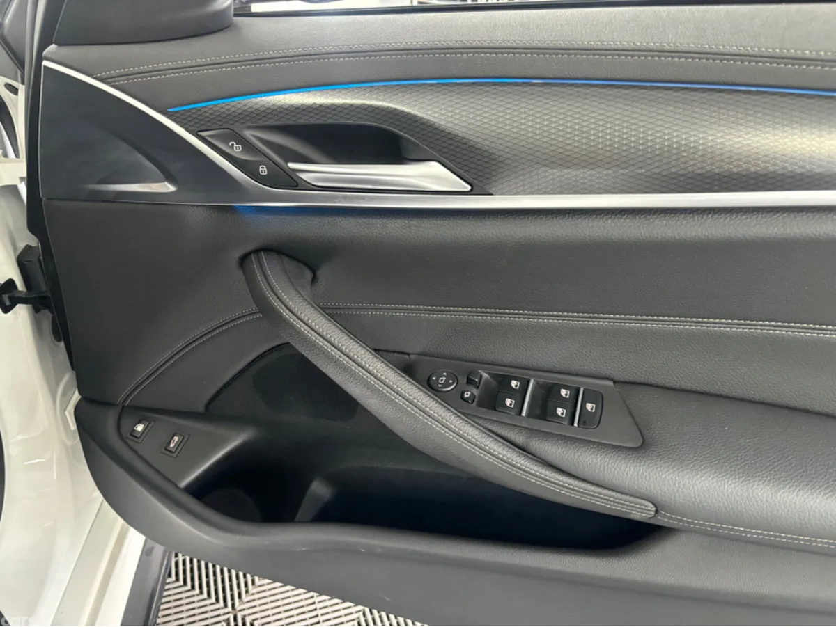 BMW 5-Series Saloon, Petrol Plug-in Hybrid, 2021, White