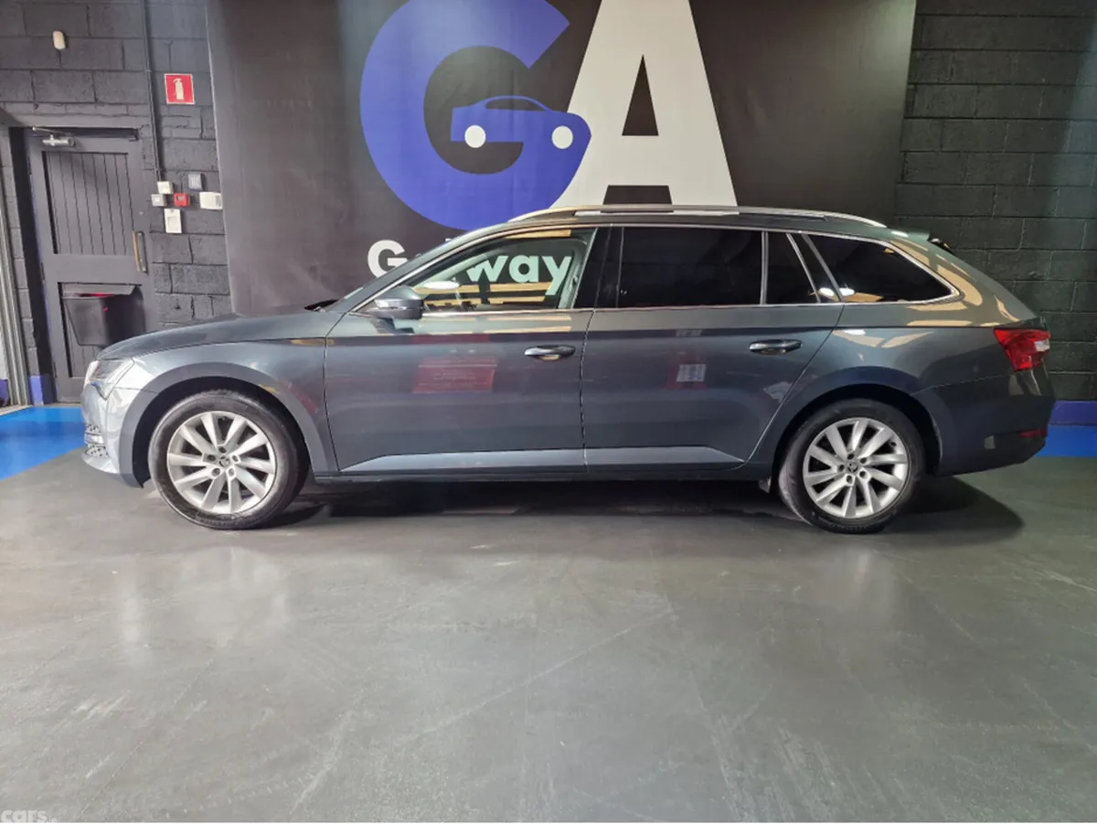 Skoda Superb Estate, Diesel, 2022, Grey