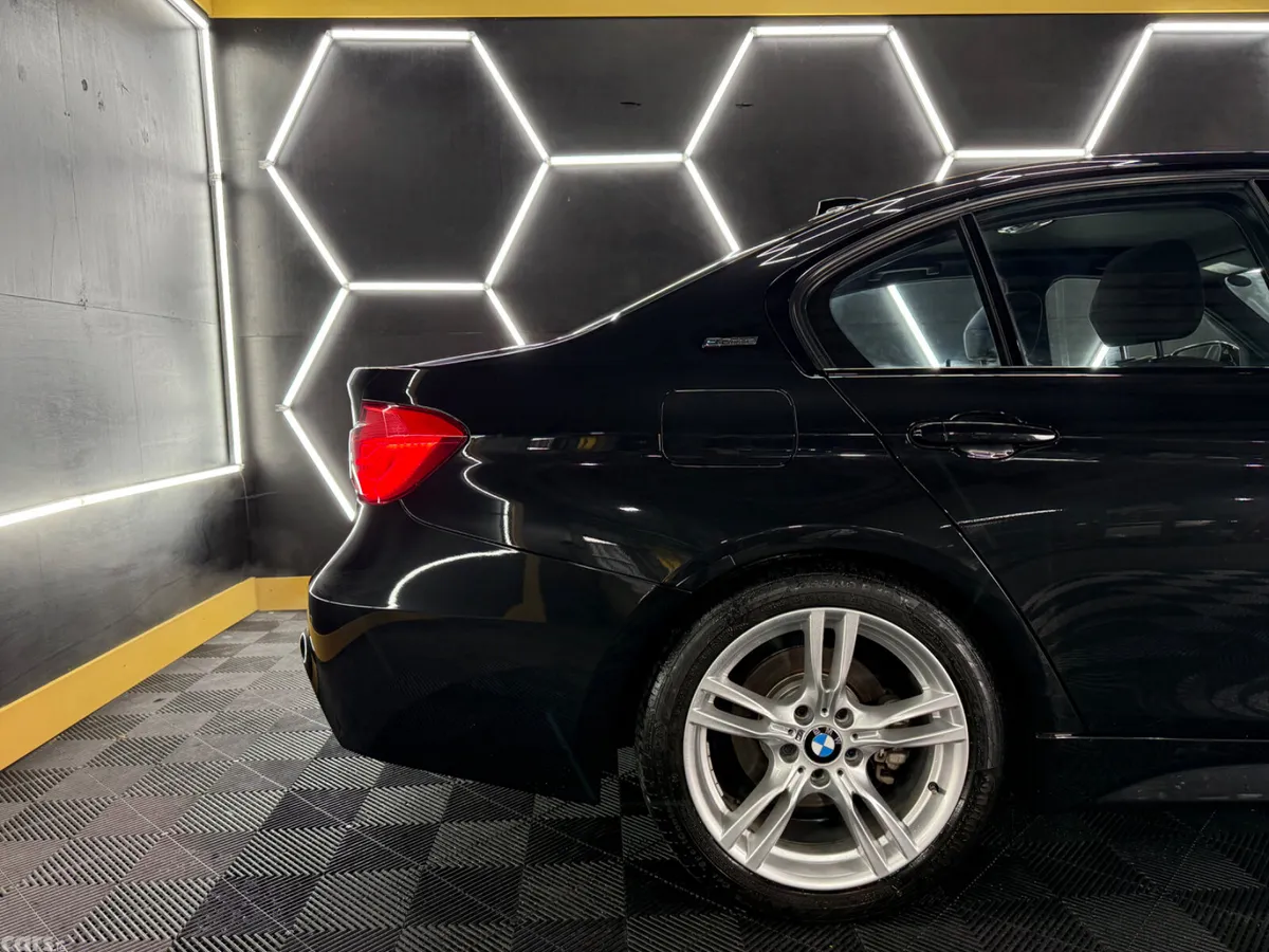 BMW 3-Series Saloon, Petrol Plug-in Hybrid, 2017, Black
