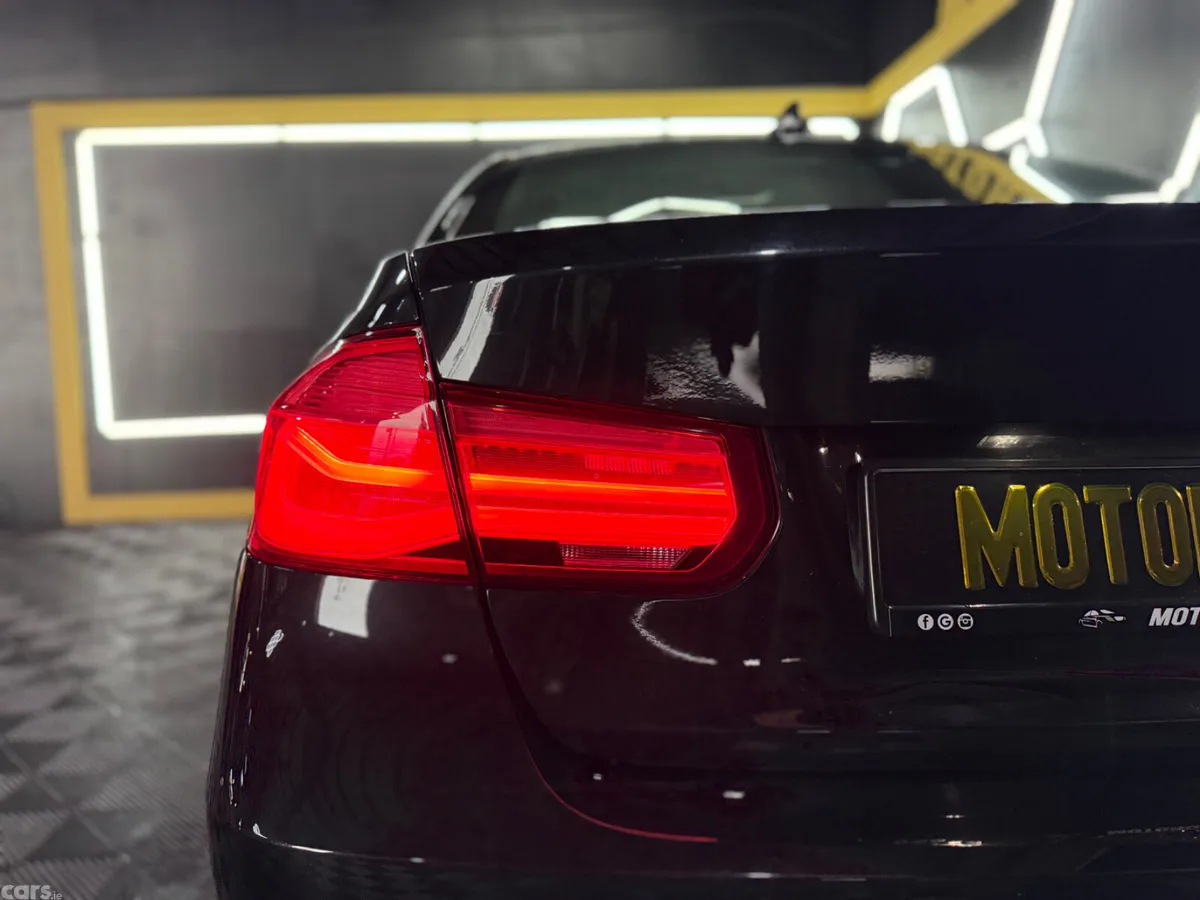 BMW 3-Series Saloon, Petrol Plug-in Hybrid, 2017, Black
