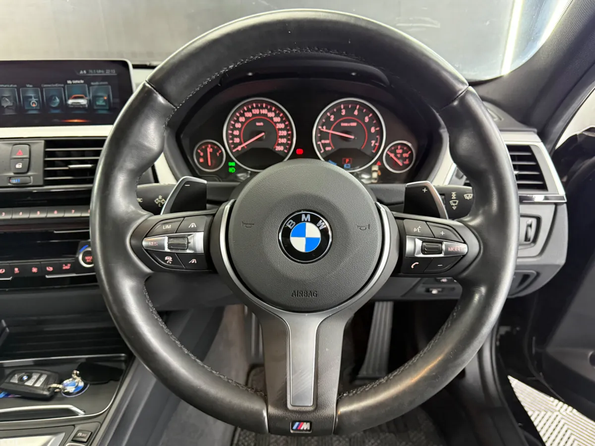 BMW 3-Series Saloon, Petrol Plug-in Hybrid, 2017, Black