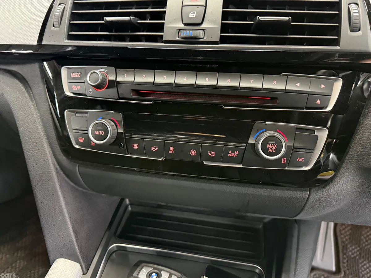 BMW 3-Series Saloon, Petrol Plug-in Hybrid, 2017, Black