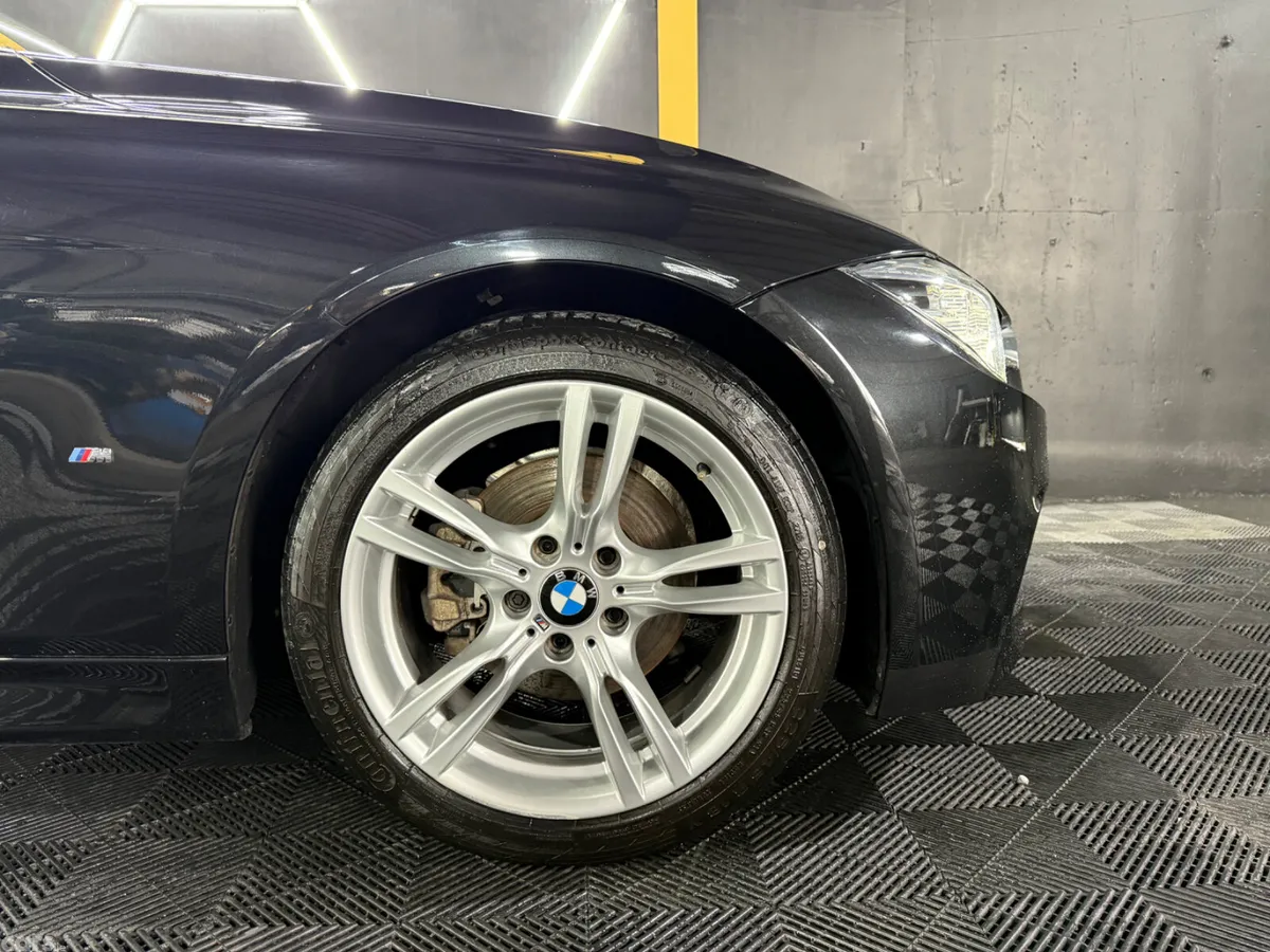 BMW 3-Series Saloon, Petrol Plug-in Hybrid, 2017, Black