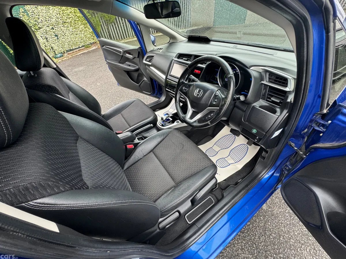 Honda Fit Hatchback, Petrol Hybrid, 2014, Blue