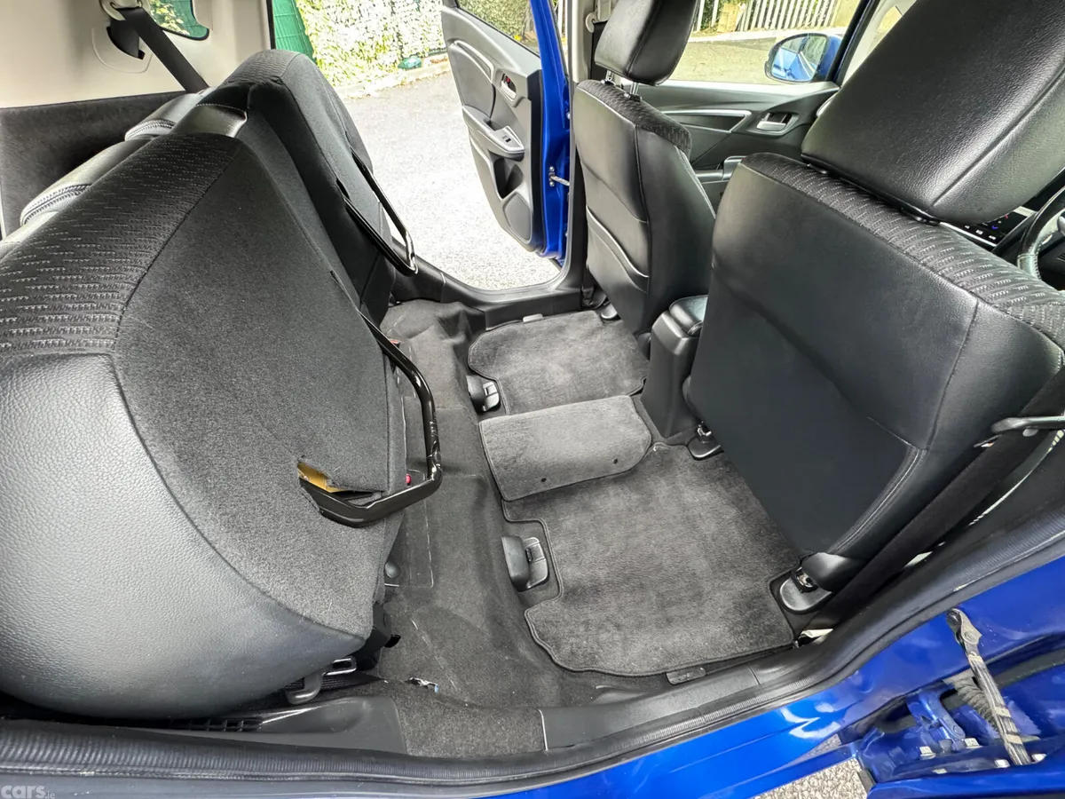 Honda Fit Hatchback, Petrol Hybrid, 2014, Blue