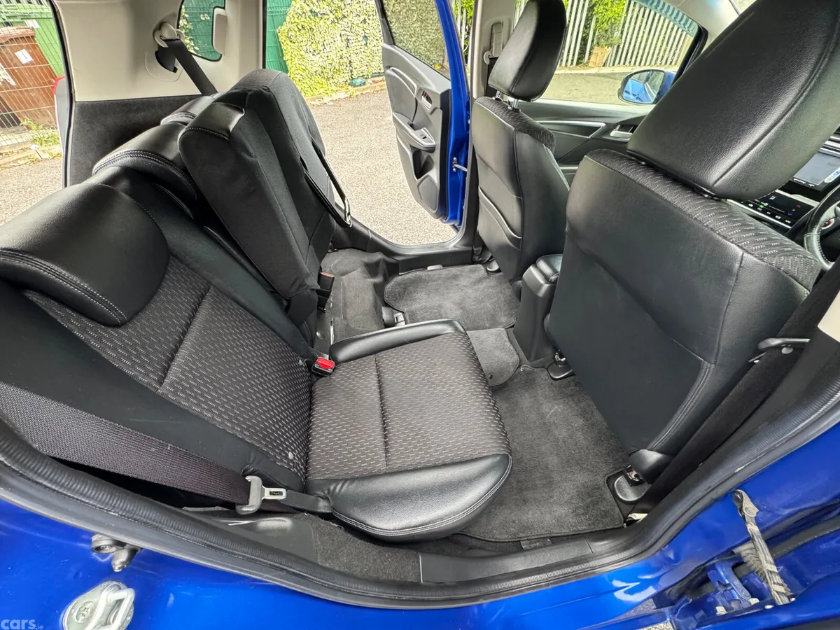 Honda Fit Hatchback, Petrol Hybrid, 2014, Blue