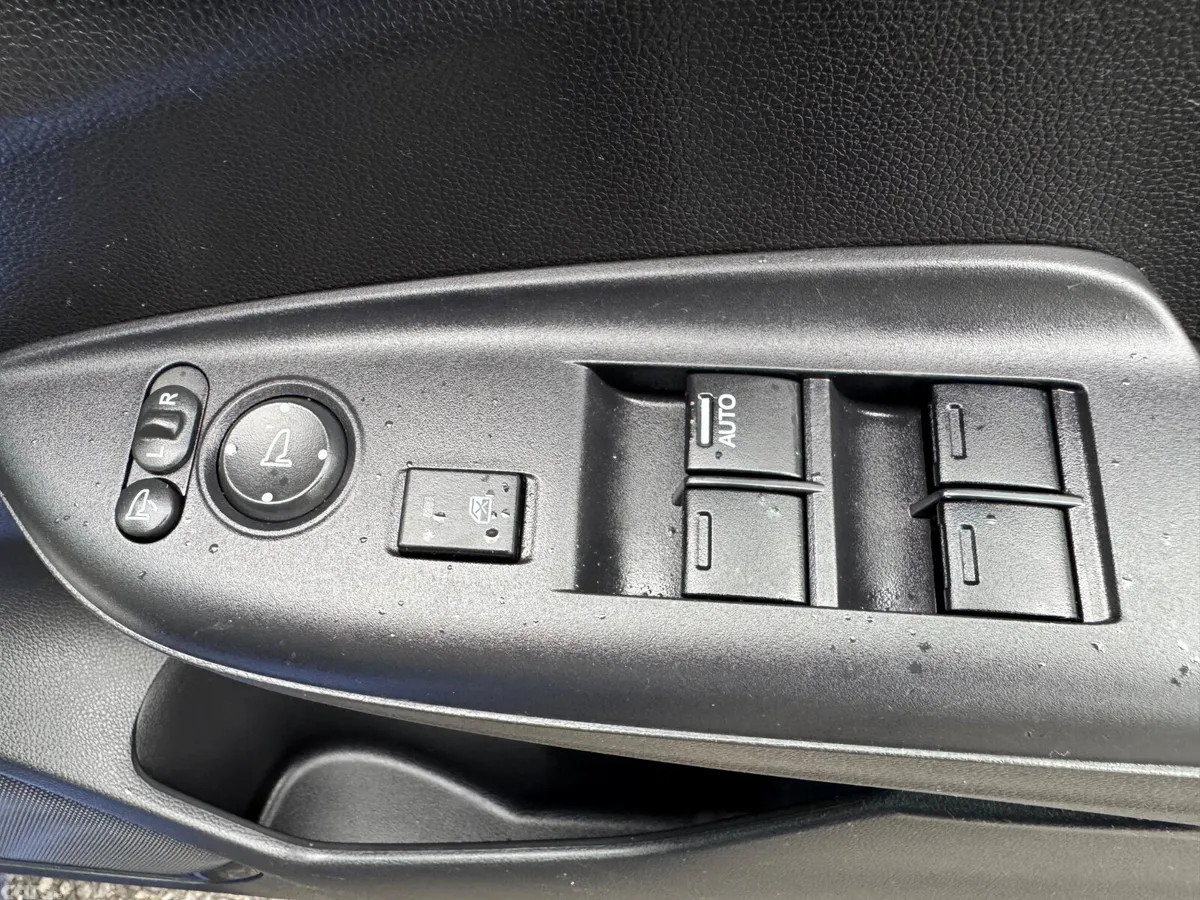 Honda Fit Hatchback, Petrol Hybrid, 2014, Blue
