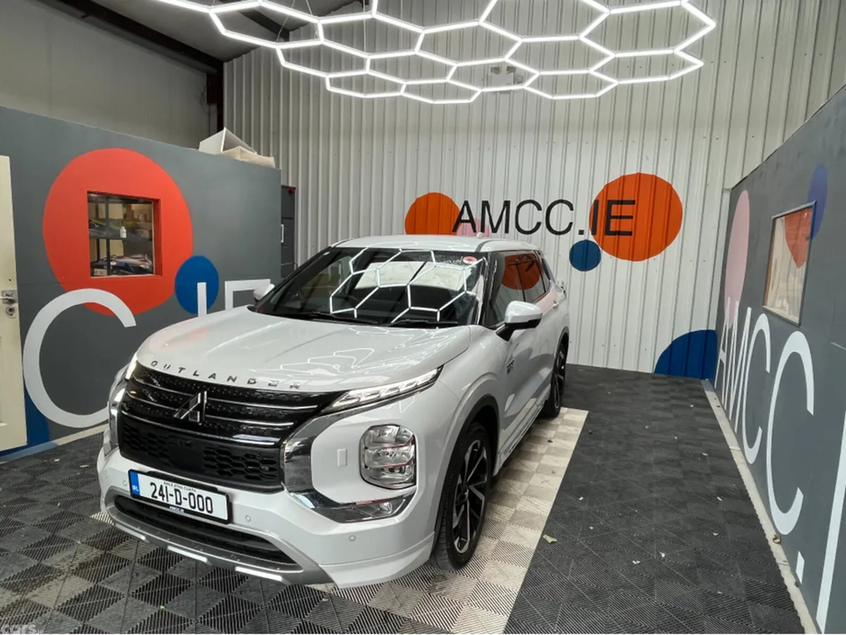 Mitsubishi Outlander SUV, Petrol Plug-in Hybrid, 2024, White