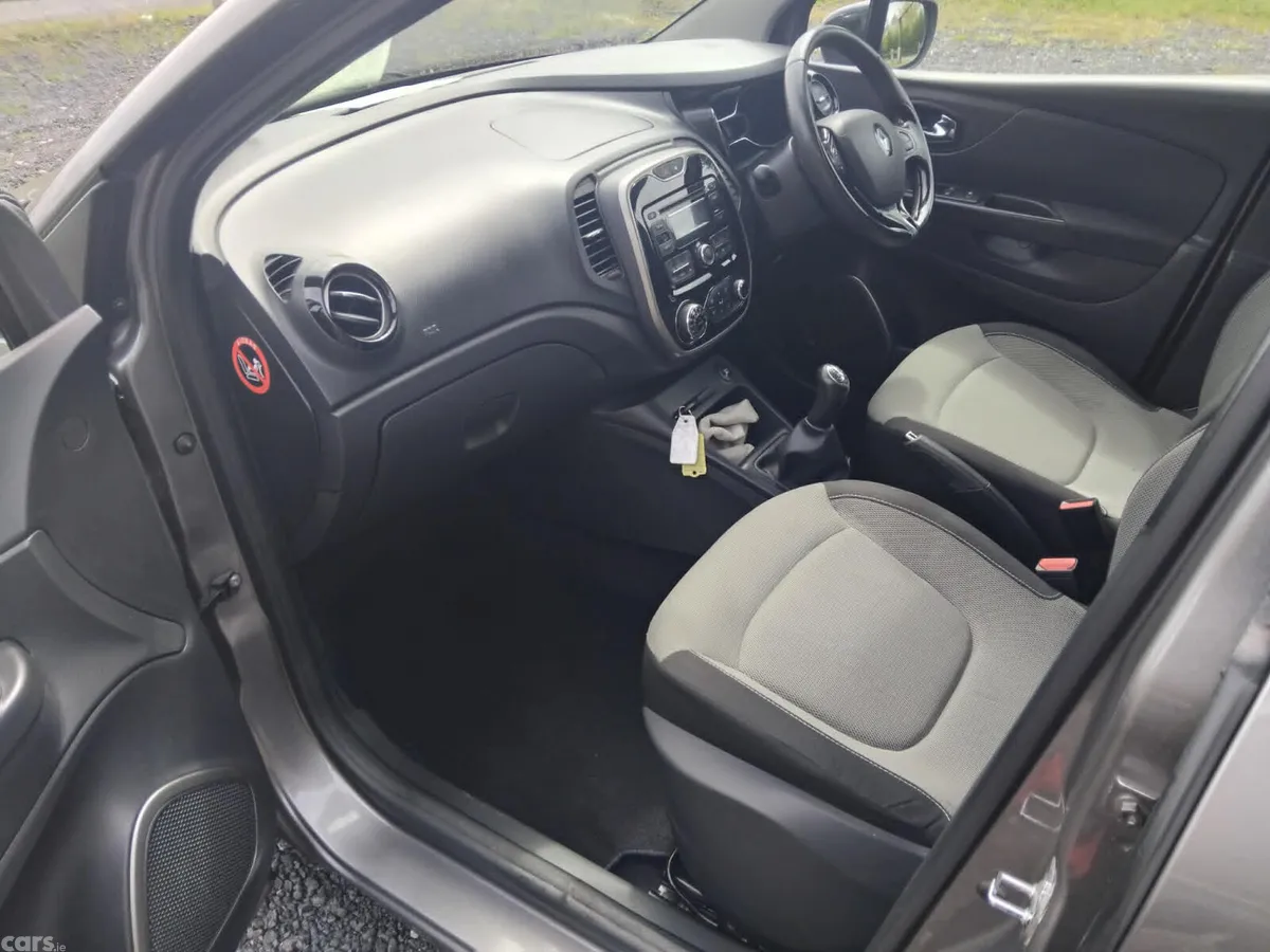 Renault Captur Hatchback, Diesel, 2016, Grey